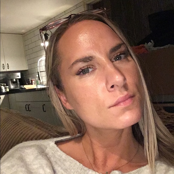 Meet your Posher, Ashley - Picture 1 of 1